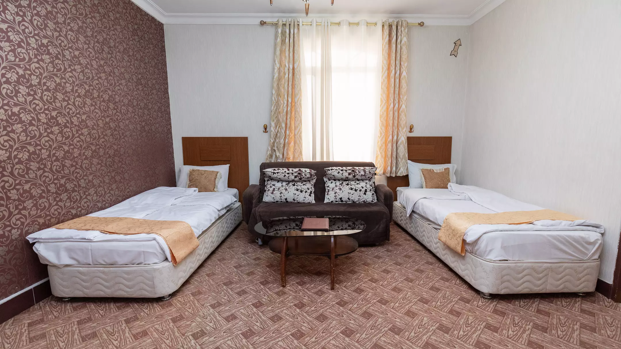 Alibaba https://cdn.alibaba.ir/ostorage/hotel-accommodation-images/6746fb297e75320ec907f0bf_هتل بوستان - سوئیت یک خوابه پنج تخته (1).webp